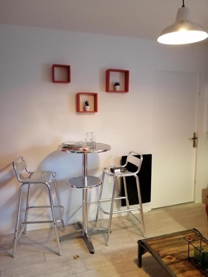 Studio "La Brique Rouge" Ажан Екстериор снимка